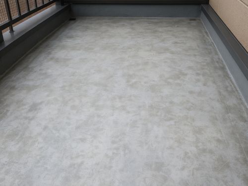 【見た目も防水性もリフレッシュ！】ベランダトップコート再施工｜静岡市 K様邸